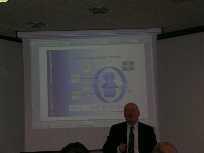 Foro de Financiaci�n: Punto de Encuentro de Inversores y Emprendedores 10 de mayo 14