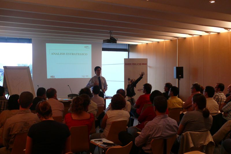 Im�gen WORKSHOP 1: Estrategia Comercial (WS1_foto1)