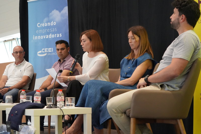 Mesa redonda 'Innovaci�n y transformaci�n empresarial' III[;;;][;;;]