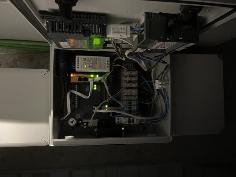 Equipo de monitorizaci�n industrial Arav Group 