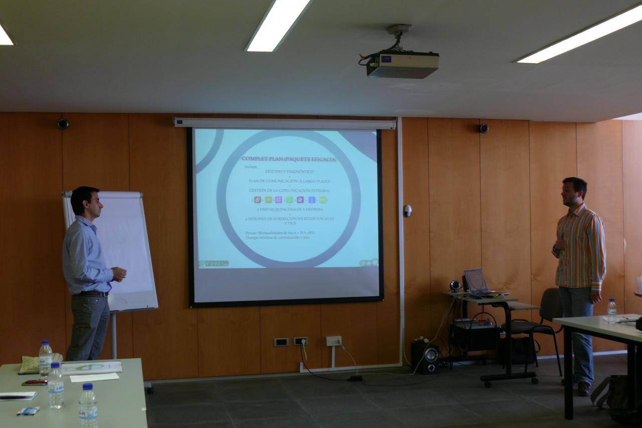 Presentaci�n de los proyectos empresariales del curso Creaci�n de Empresas Innovadoras 2011