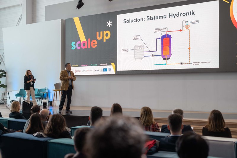 Imagen Demo Day 6� Edici�n ScaleUp[;;;][;;;]