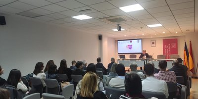 La Diputación y COEVAL ayudan a pymes y autónomos de la Vall d’Albaida a mejorar su profesionalización