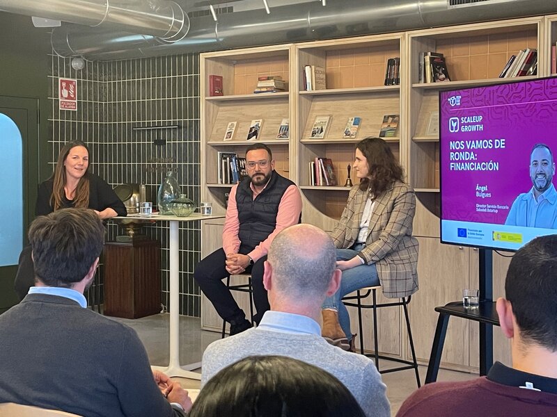 CEEI Valencia re�ne a startups e inversores para analizar qu� buscan bancos y fondos en una ronda de financiaci�n