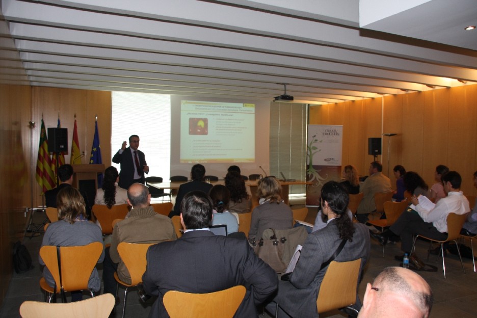 F�lix durante su ponencia 