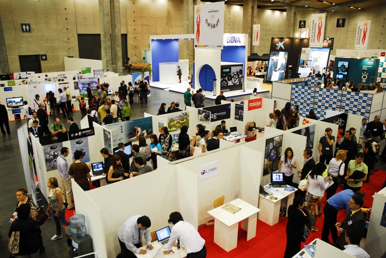 ¿A quién nos dirigimos? #DPECV2014