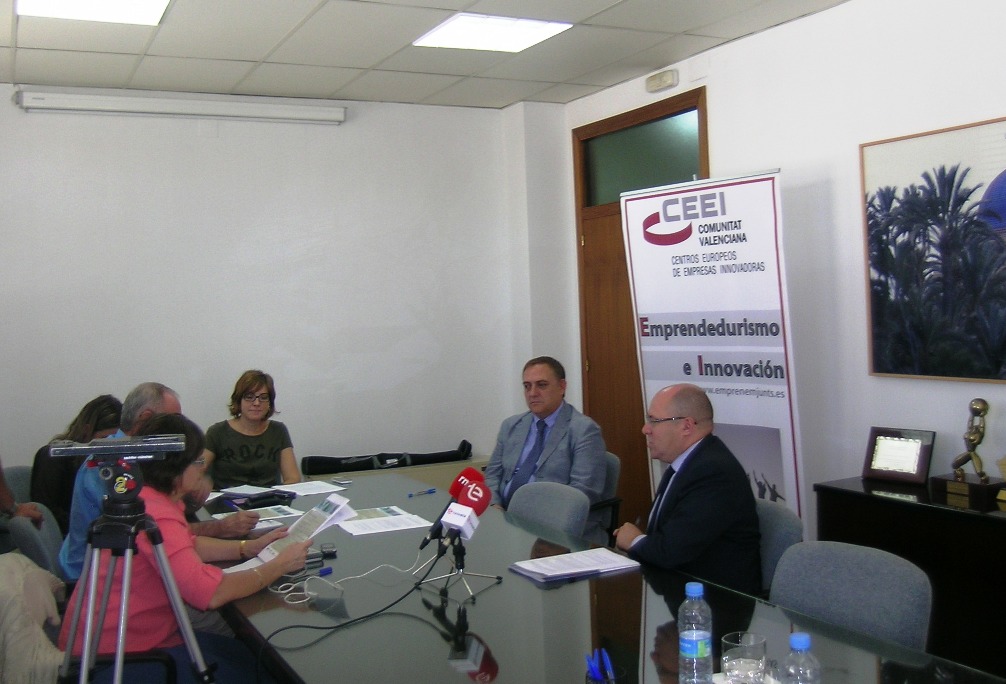 IMG firma convenio CEEI Elche - AEBA 01