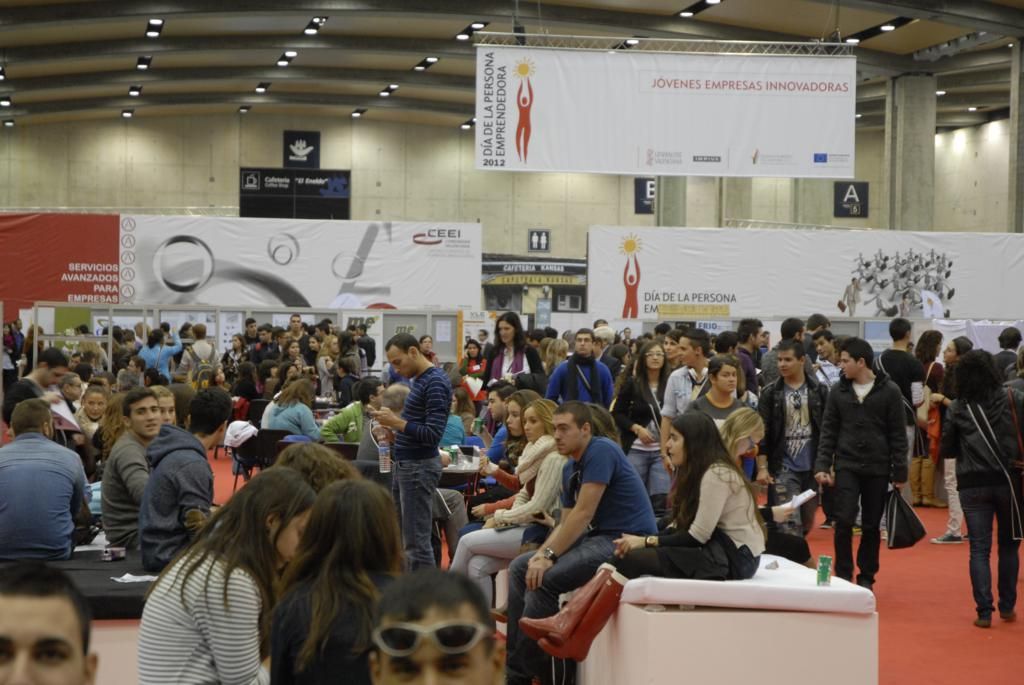 173 Zona networking informal descanso