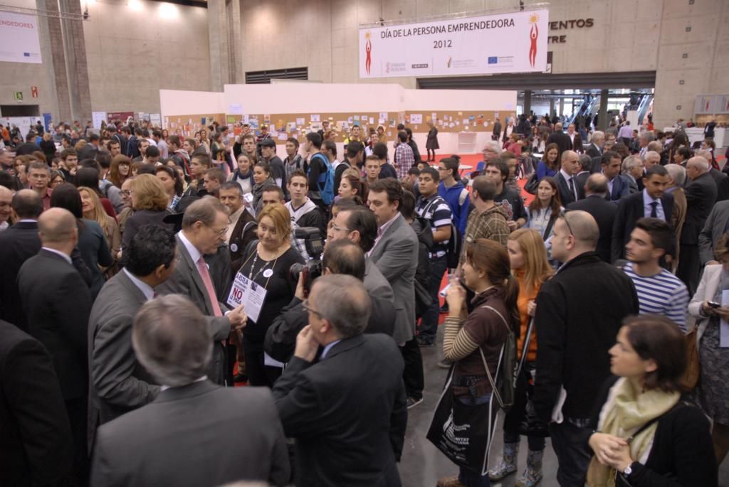 267 Vista de la Plaza Central Pabellón 5 Feria Valencia