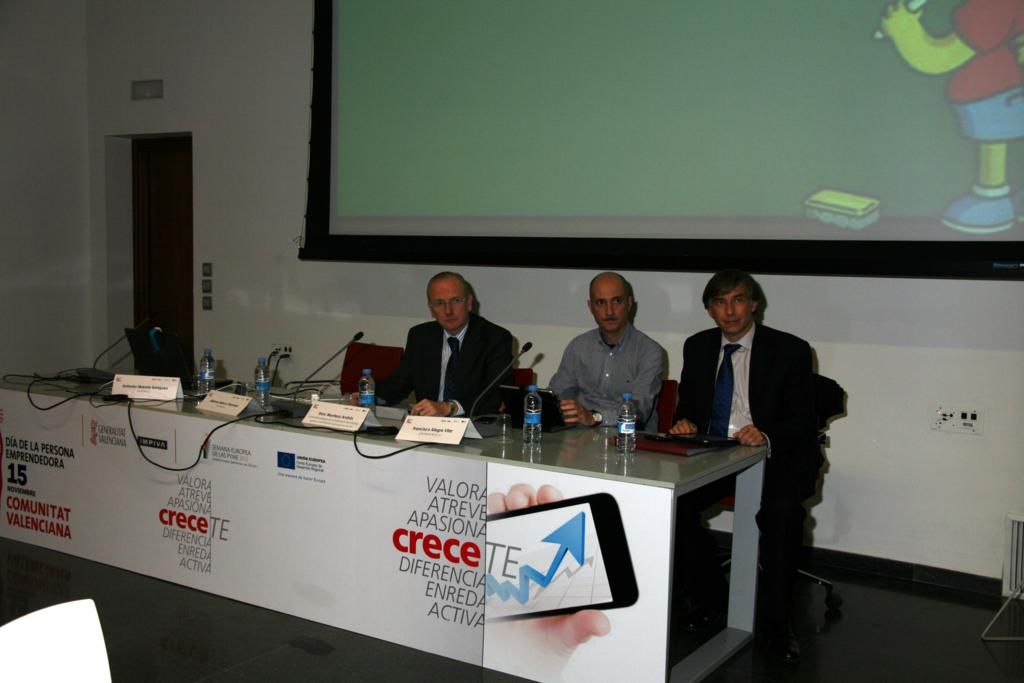 891 DPECV2012 Centro eventos salas