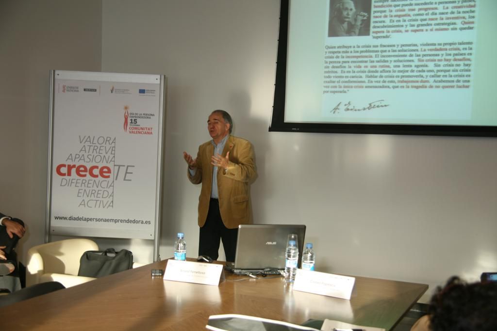 1069 DPECV2012 Centro eventos salas