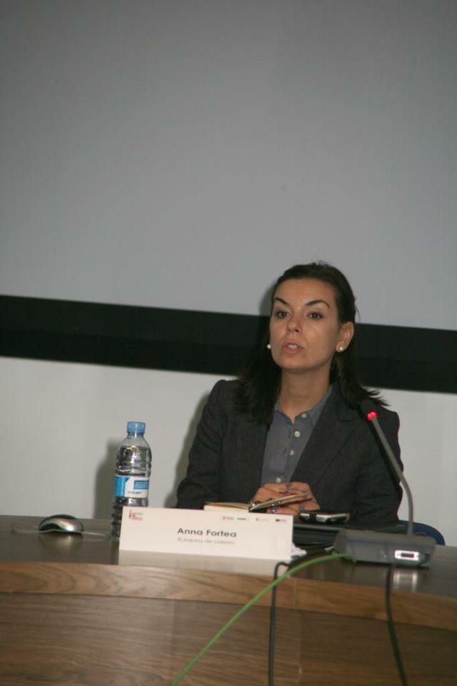 1186 DPECV2012 Centro eventos Salas