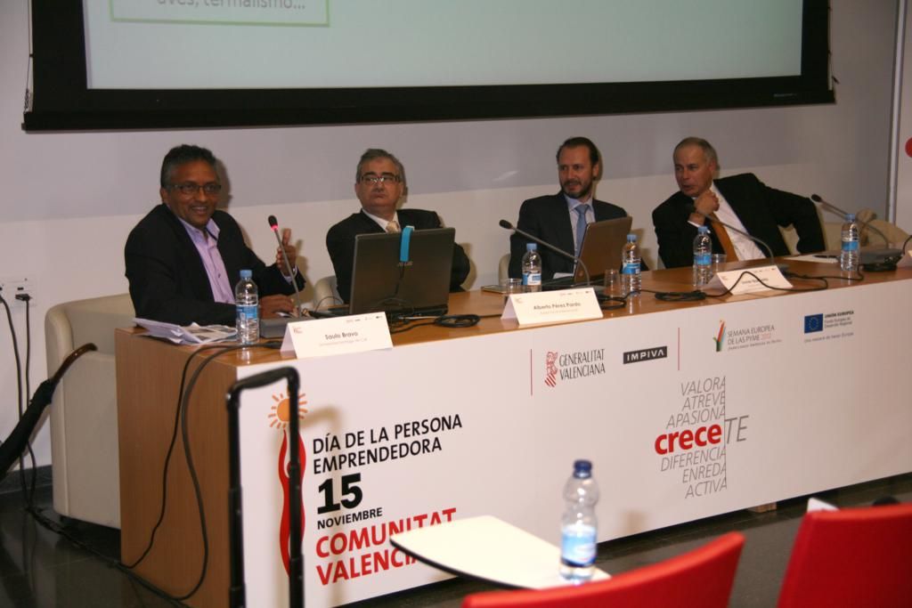 1242 DPECV2012 Centro eventos Salas