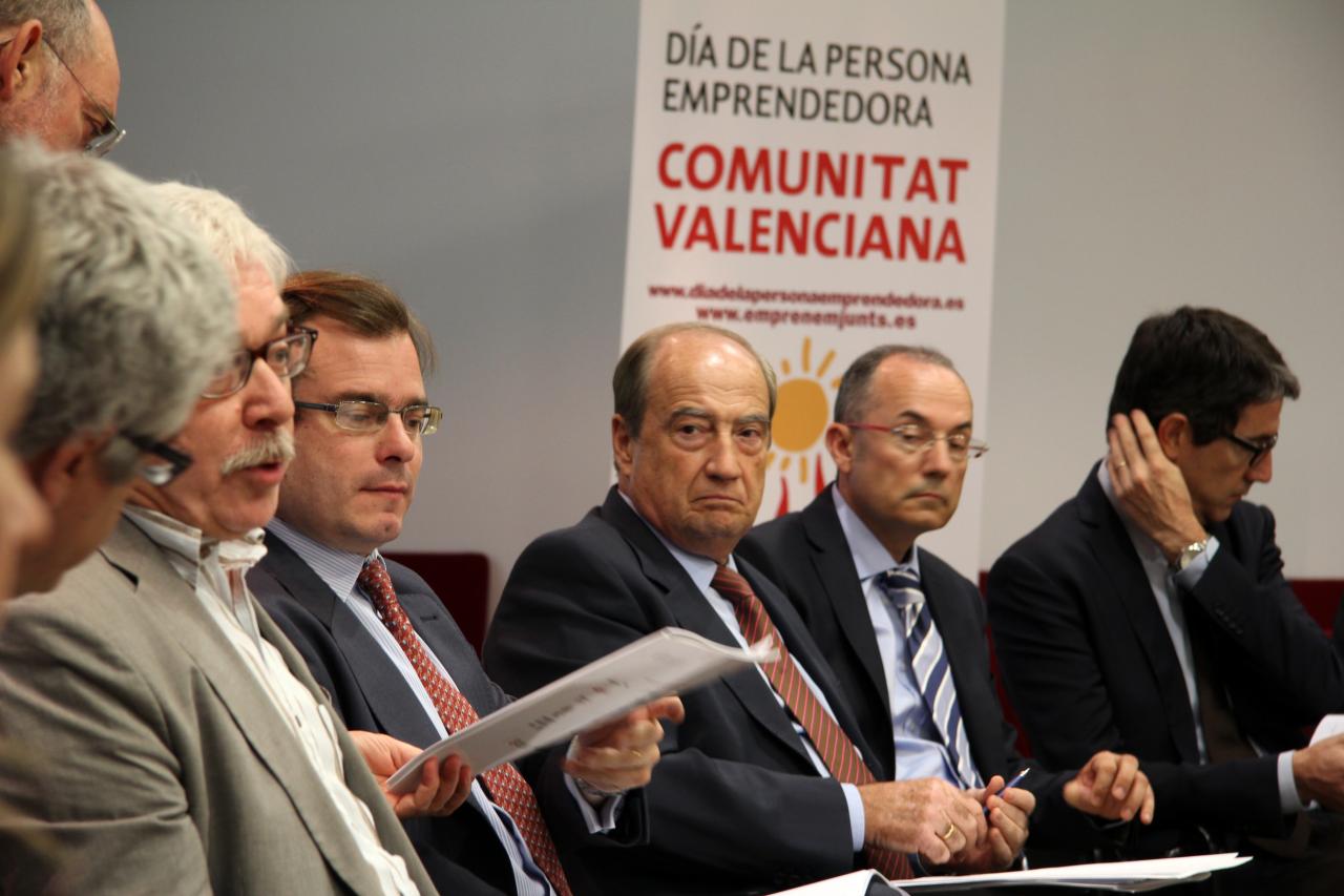 PRIMERA REUNION COMIT� COORDINACI�N Y PROGRAMACION DPECV 2013 14