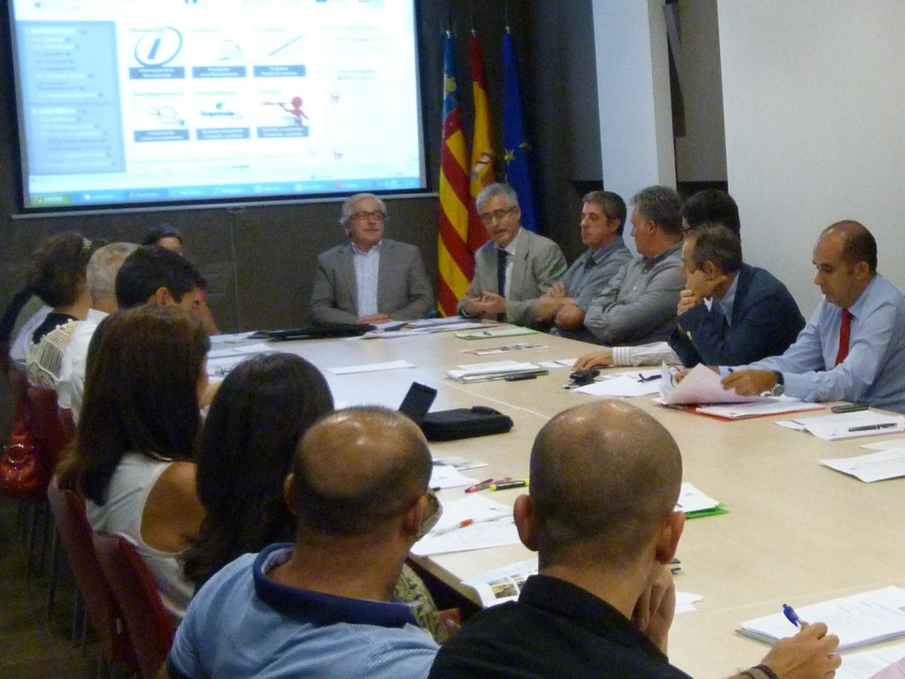 Representantes del Comit� Organizador durante el encuentro