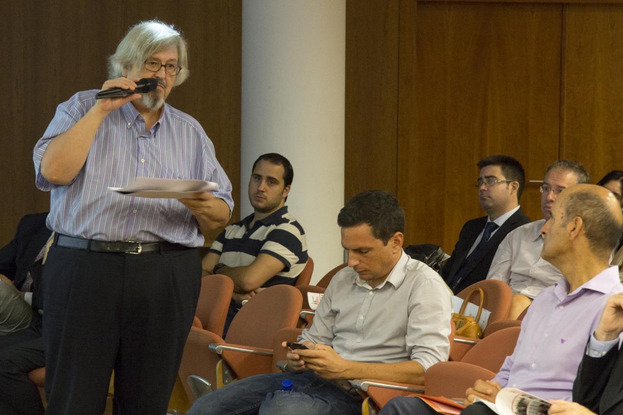 Esteban Rodrigo en el acto de presentación del DPECV 2013