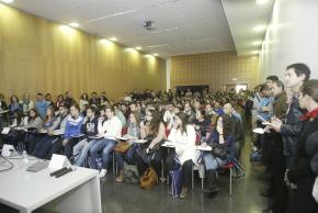 178 Centro de Eventos (Sala 3F 12:00h.) #DPECV2013 