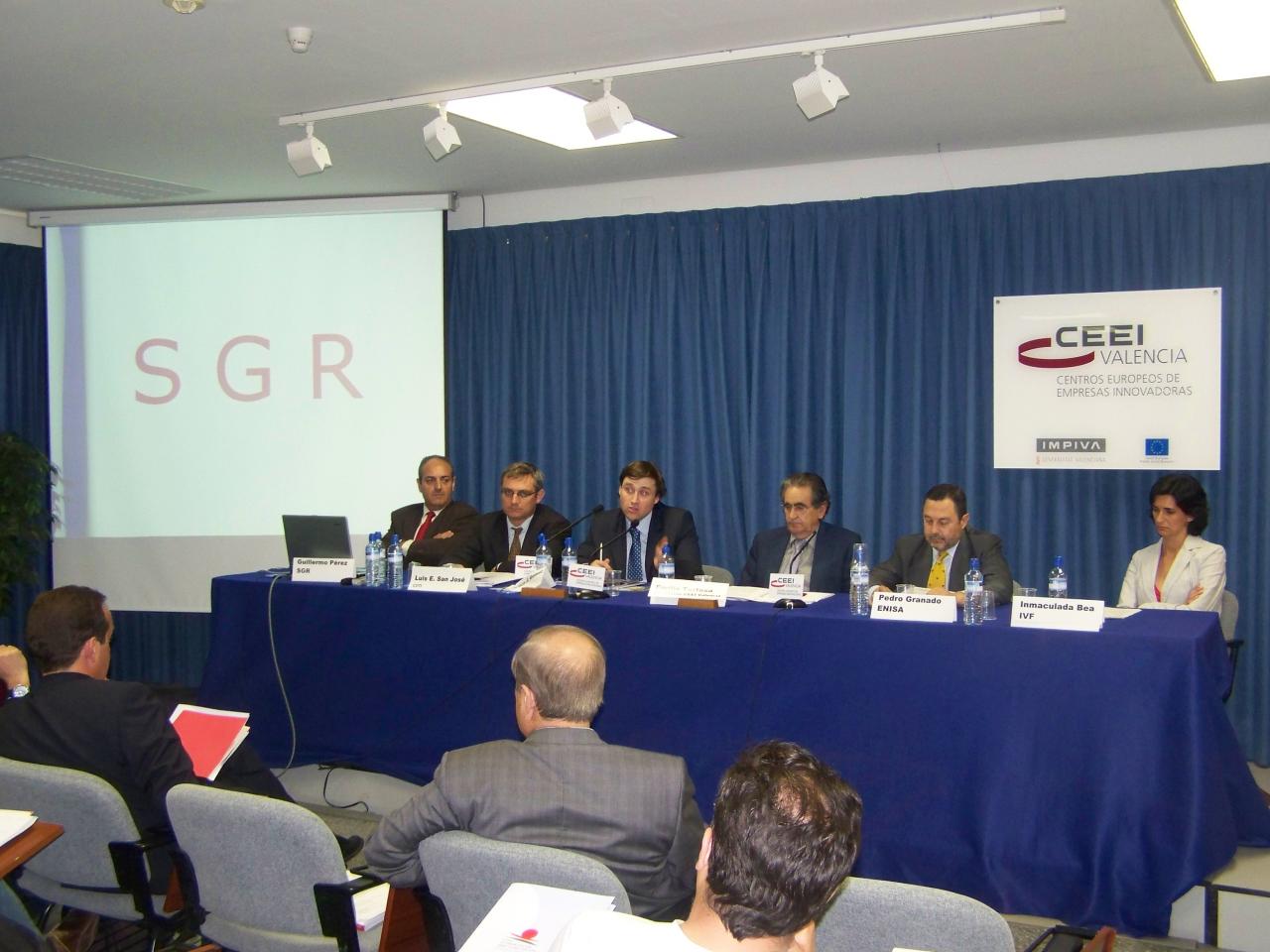 Mesa ponentes foro de financiaci�n 2008 CEEI Valencia