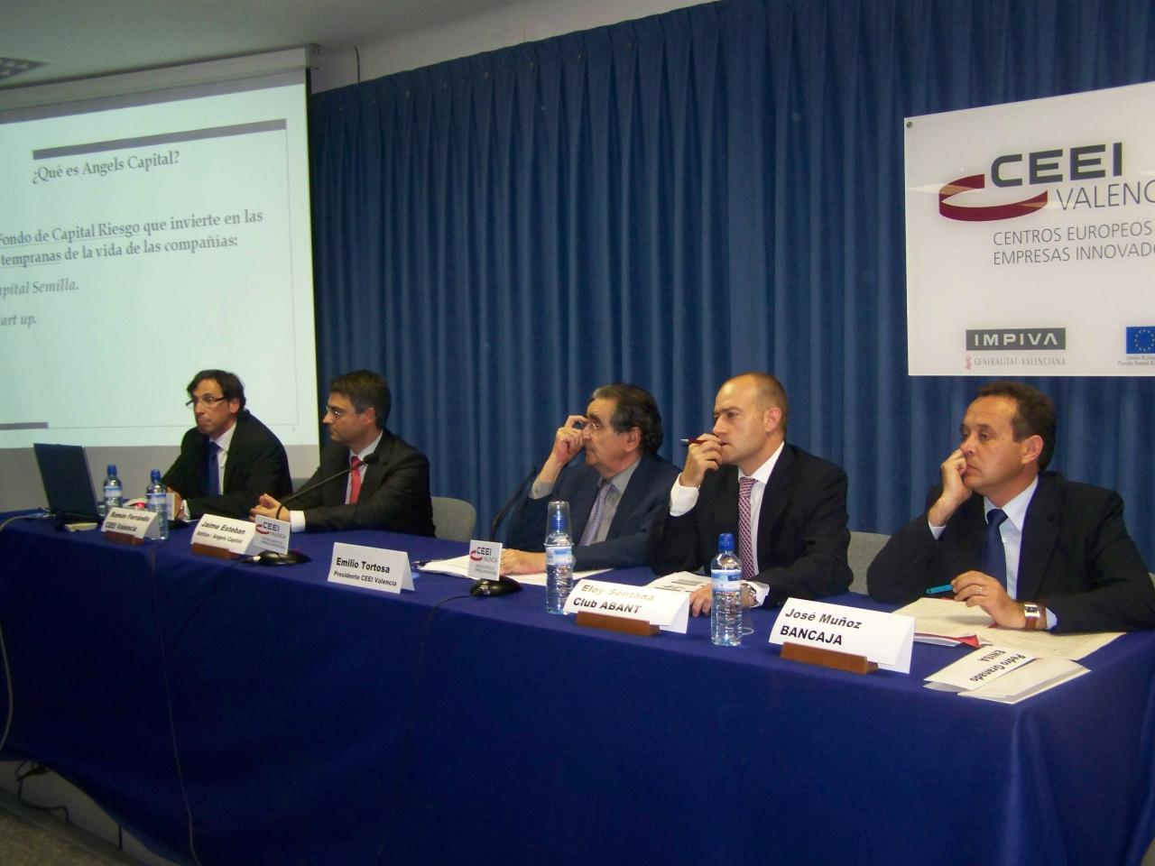 Mesa ponentes foro de financiaci�n 2008 CEEI Valencia