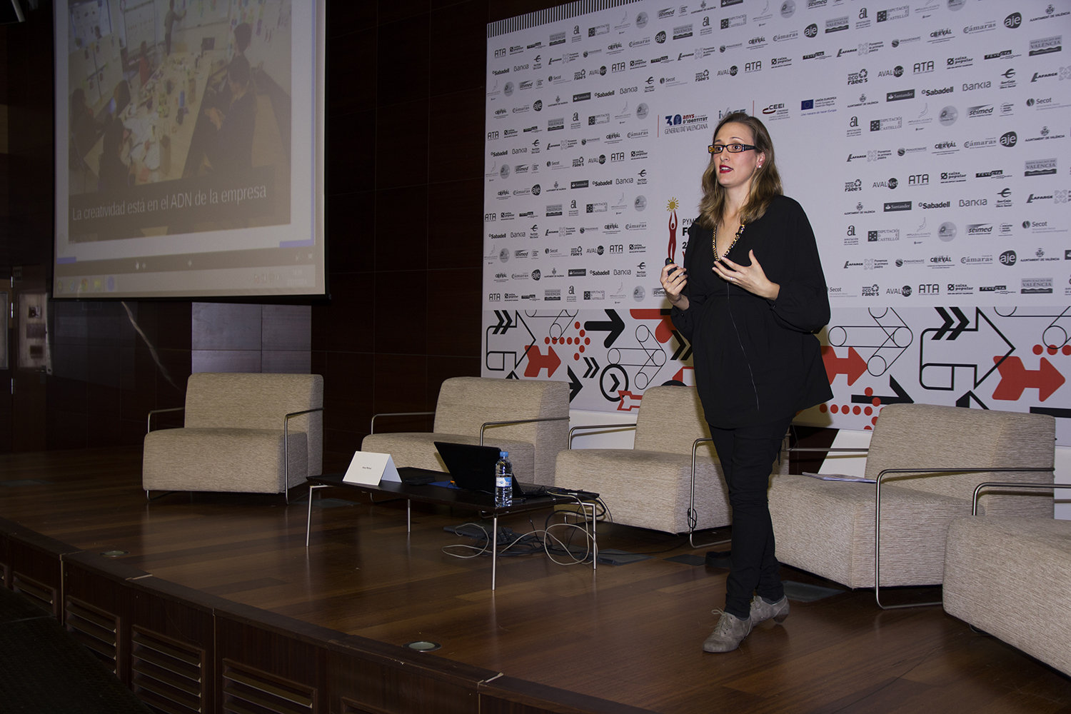 Centro de Eventos. Creatividad, el motor de la innovaci�n. #DPECV2014