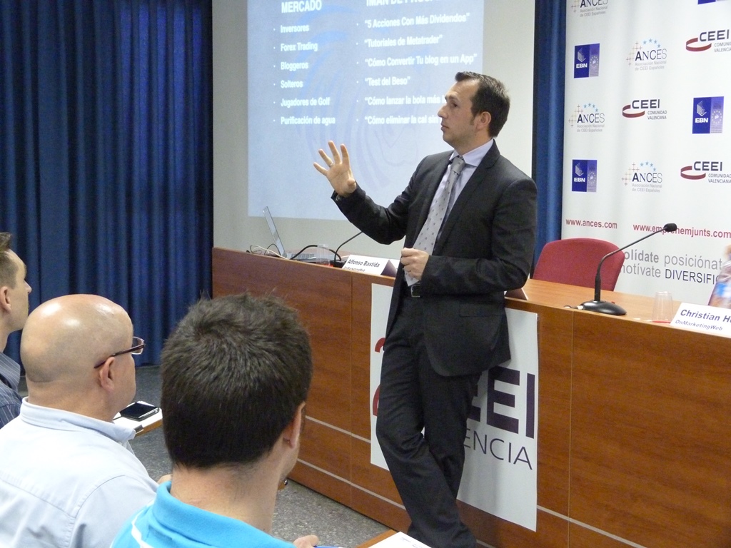 Jornada C�mo dominar en tu sector y conseguir un flujo constante de clientes (4)