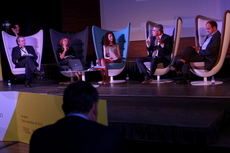 Plenario:�Es compatible la rentabilidad social con la rentabilidad financiera en las empresas?5[;;;][;;;]