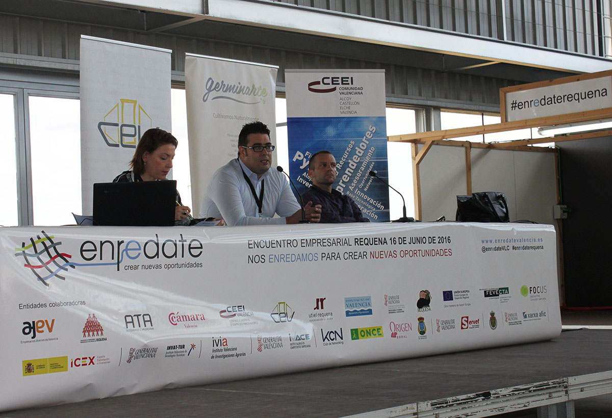 Elisa del R�o, Jorge L�pez y Guillermo Antelo en Enr�date Requena[;;;][;;;]