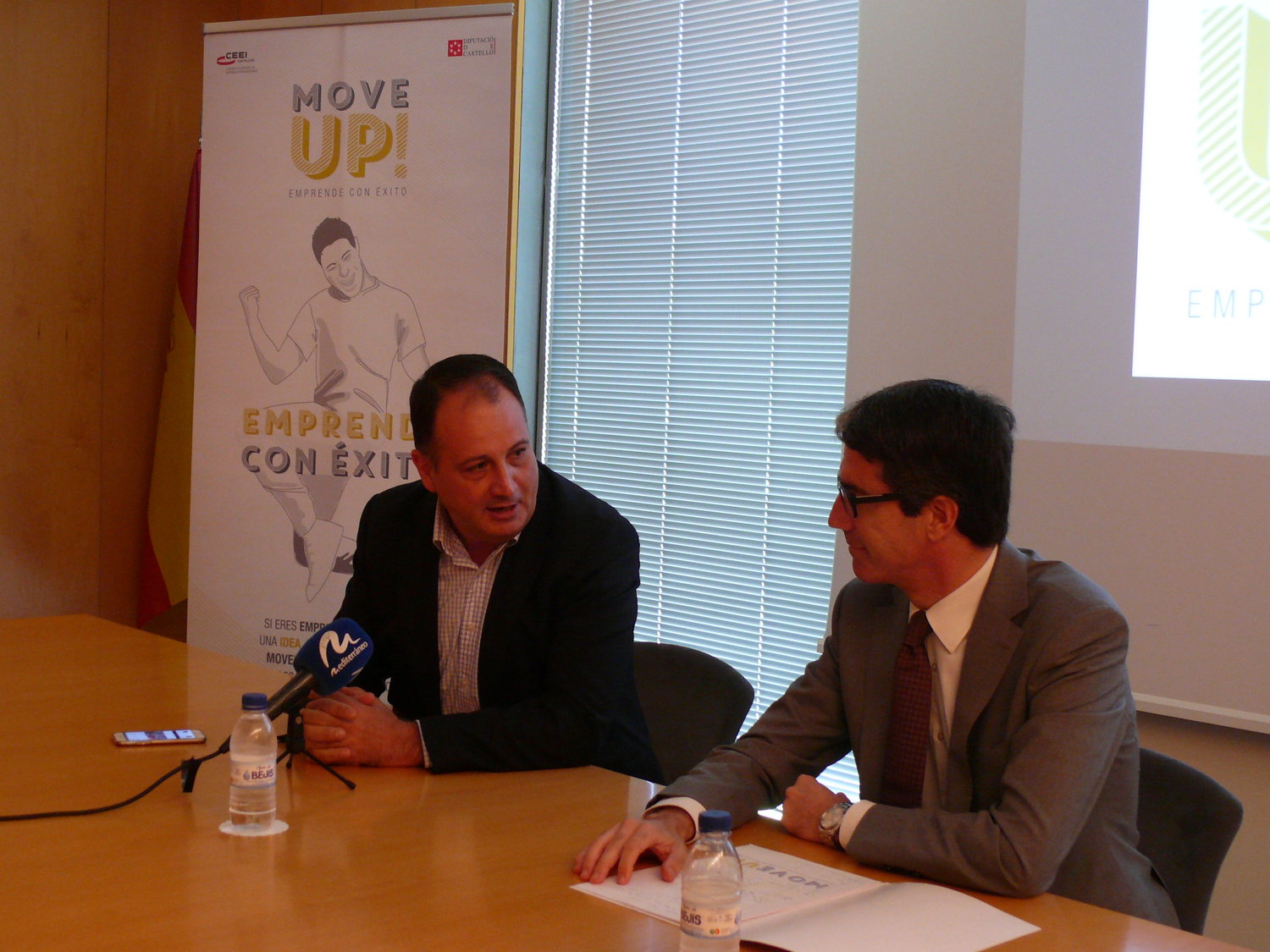 Presentaci�n II edici�n programa move up! emprende con �xito[;;;][;;;]