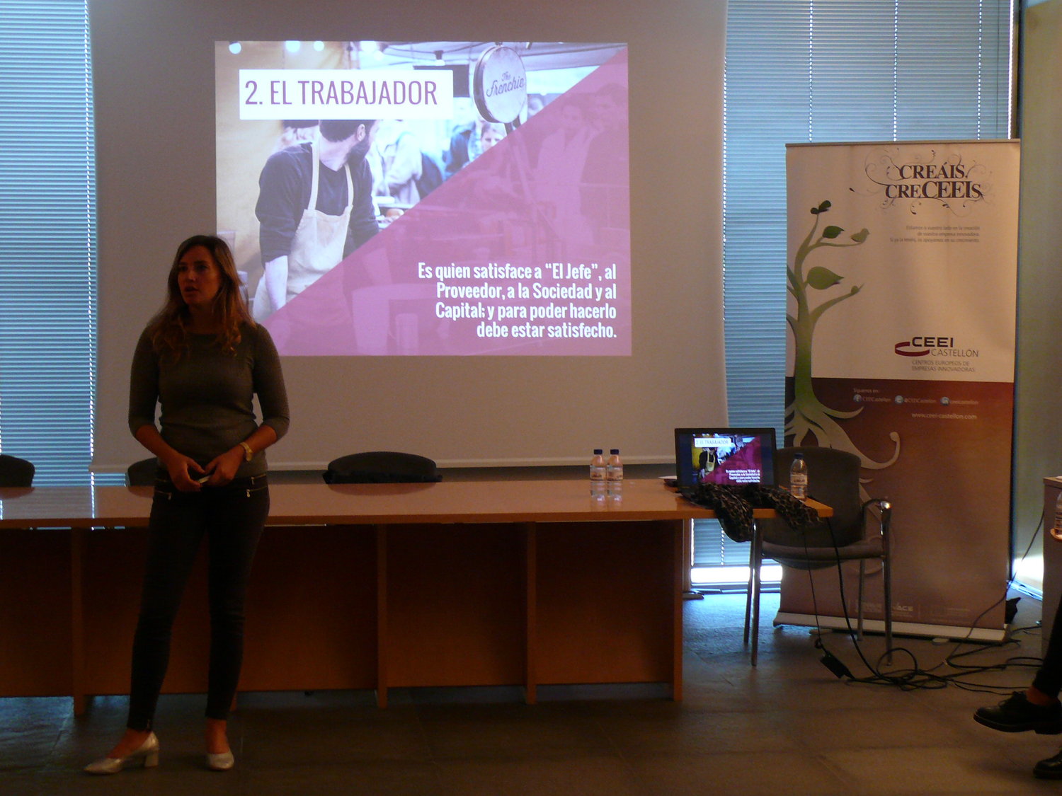 Sesiones de formaci�n en move up! emprende con �xito[;;;][;;;]