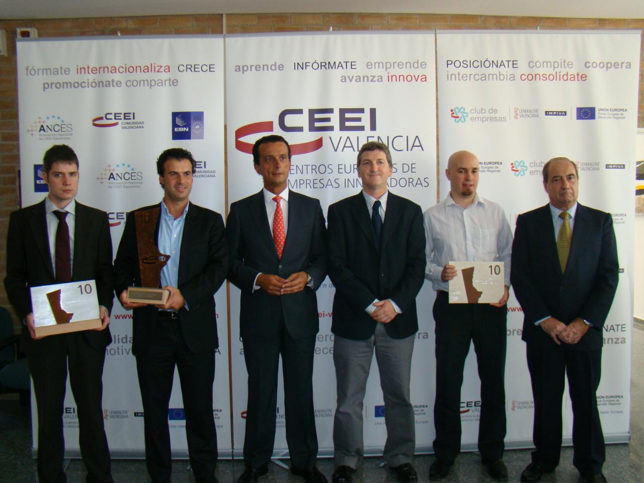Acc�sit para Litebi S.L y Celeromics S.L Premio al mejor proyecto MOVUS, con el Director IMPIVA, Presidente CEEI Valencia, Director CEEI Valencia