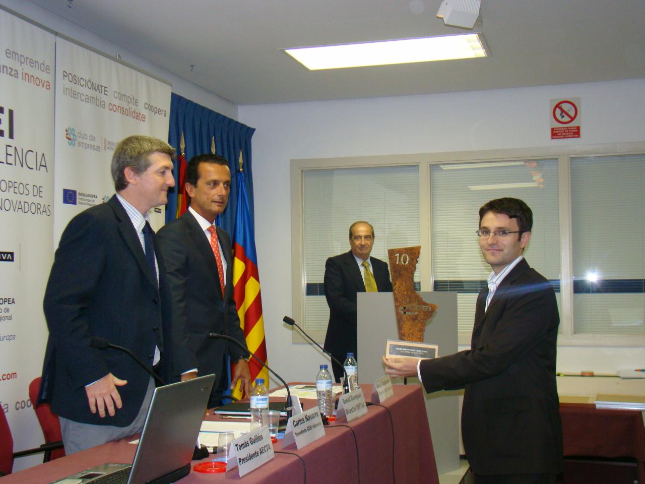 Javier L�pez mejor trayectoria empresarial Ingenia Telecom, S.L