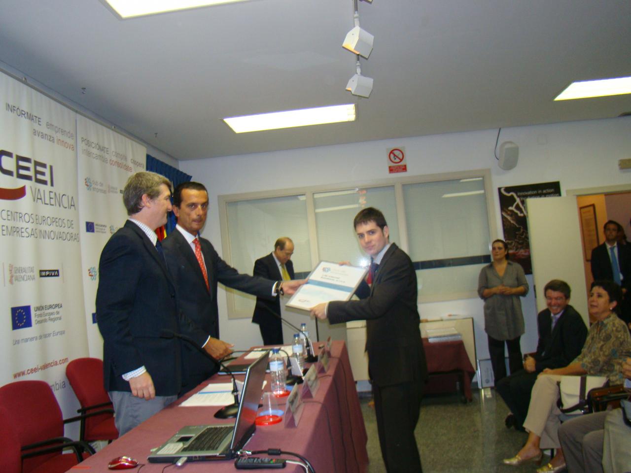 Javier	Gimenez	Lite Internet Solutions, s.l