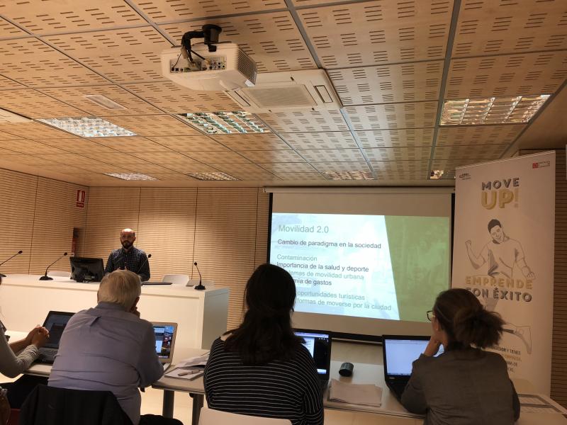 Fase preselecci�n proyectos MOVE UP! Emprende con �xito 2018[;;;][;;;]