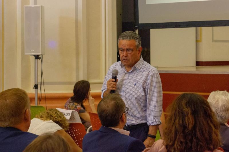 Conferencia: "Transformaci�n, disrupci�n y revoluci�n digital.[;;;][;;;]