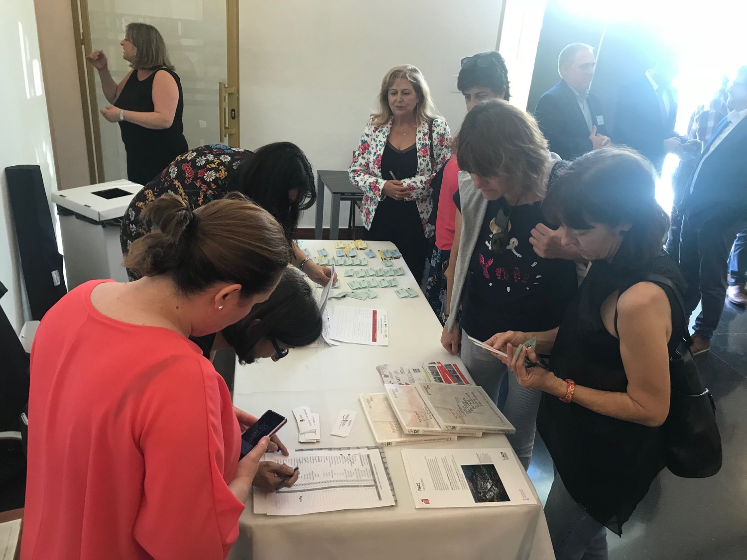 Recepci�n de participantes y acreditaciones[;;;][;;;]