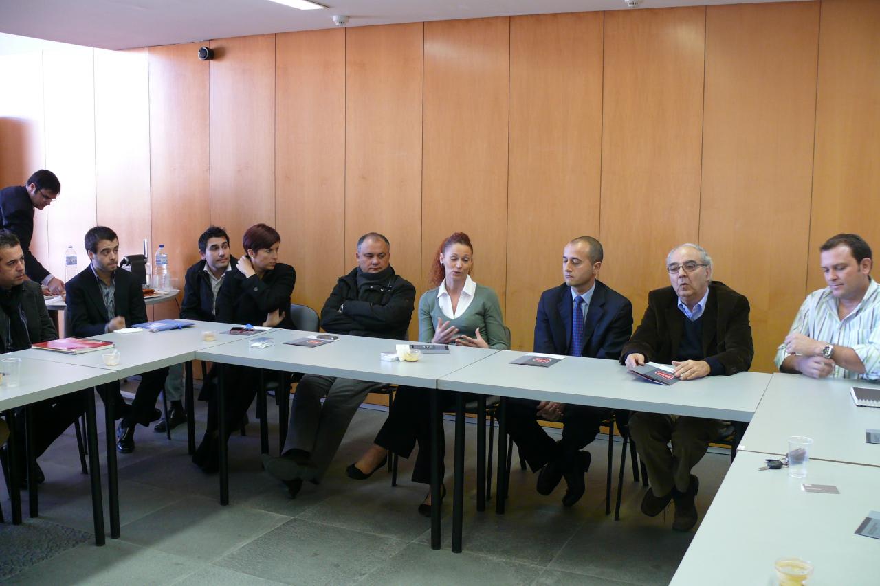 Presentaci�n de Empresas. Abogadosaratey, Sara Teyssiere.