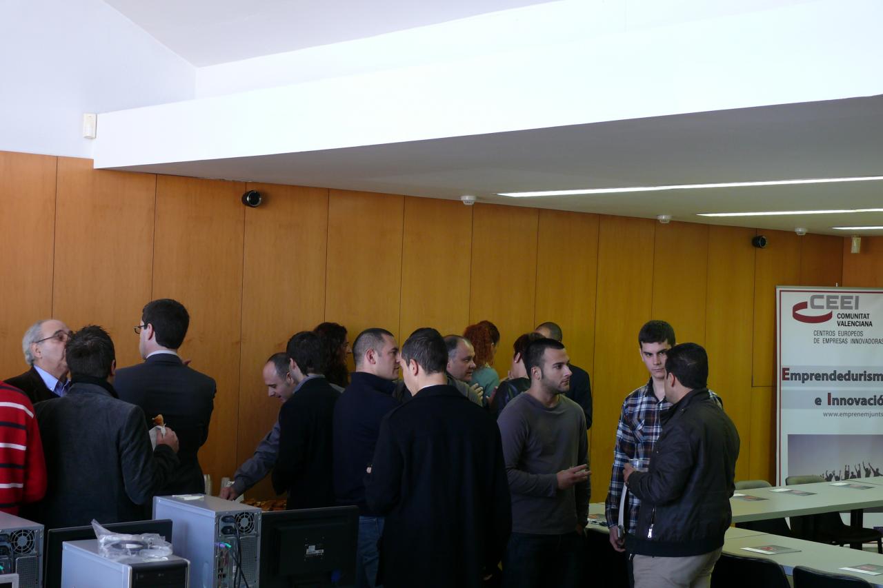 Desayuno de innovaci�n, Networking entre los asistentes.