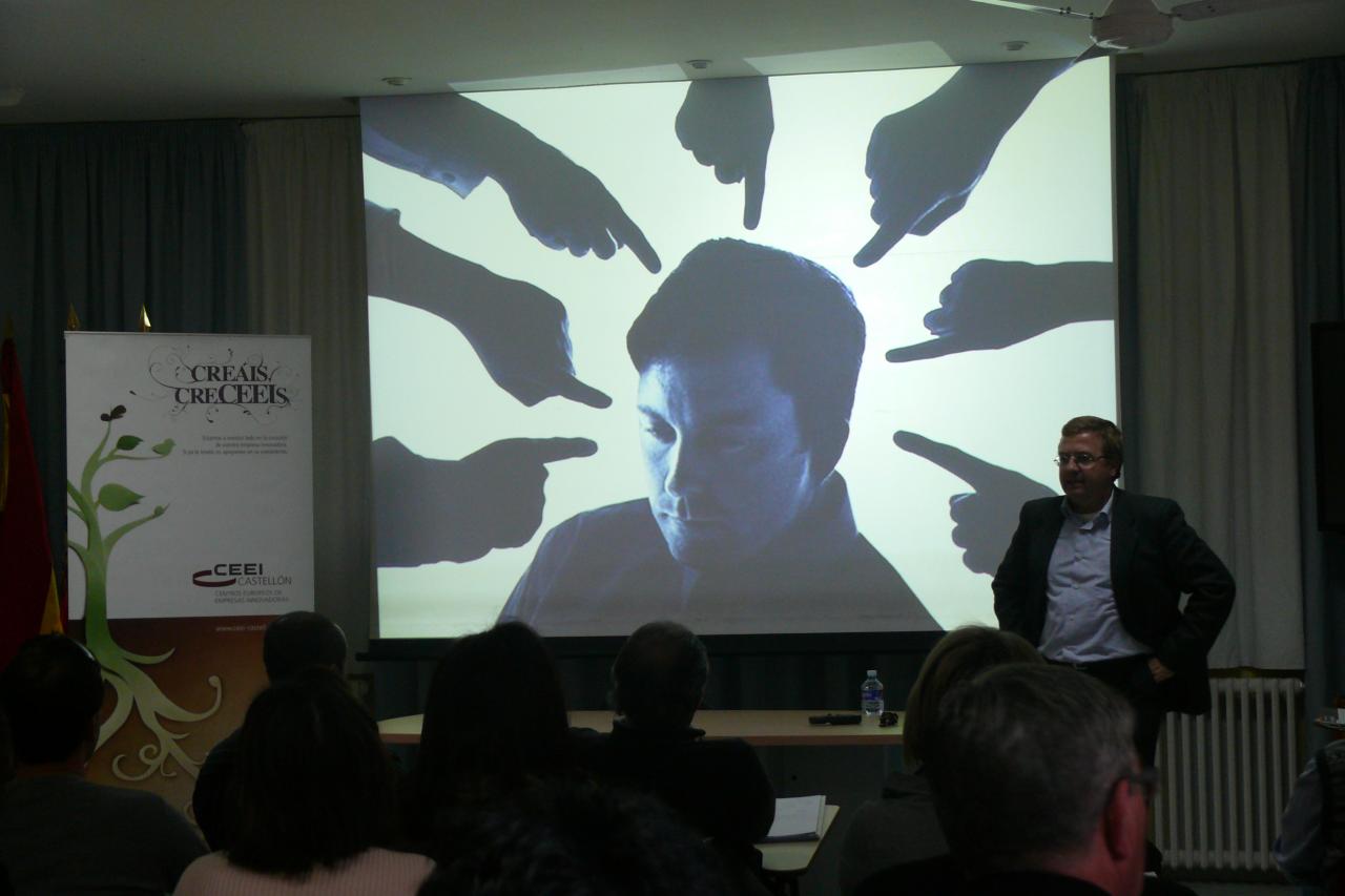 Networking 2.0 y Redes Sociales, Vall d'Uix� 02/12/2010