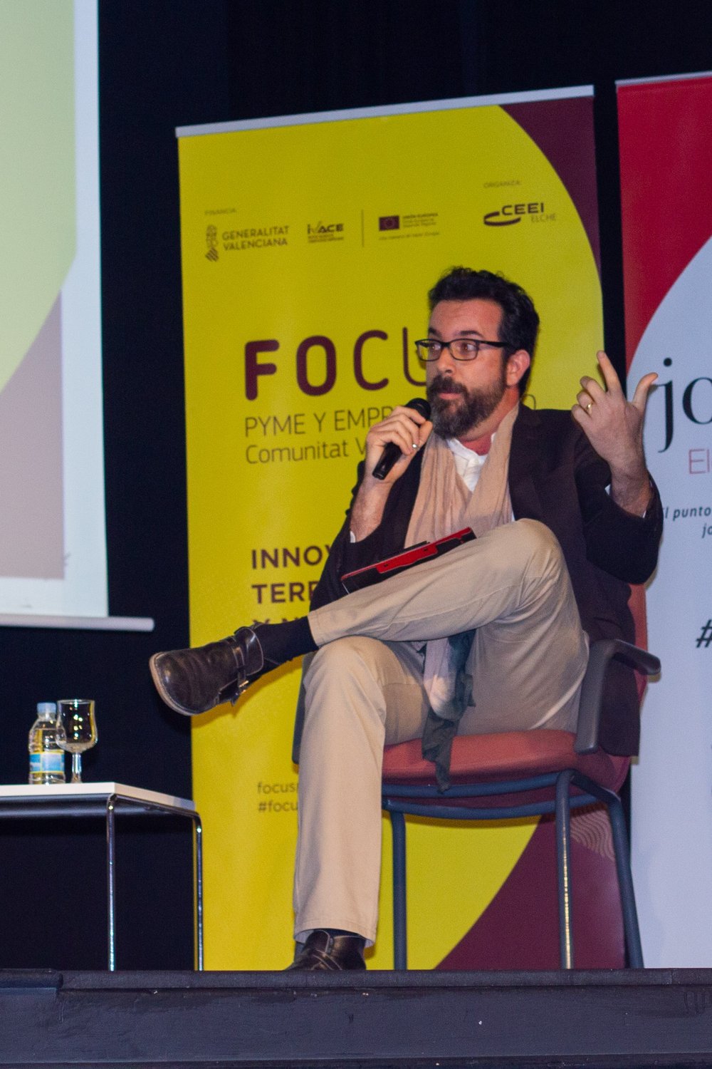 Mesa Redonda: c�mo mejorar la experiencia de Cliente en el sector tur�stico. Focus Pyme Baix Vinalop� 19[;;;][;;;]