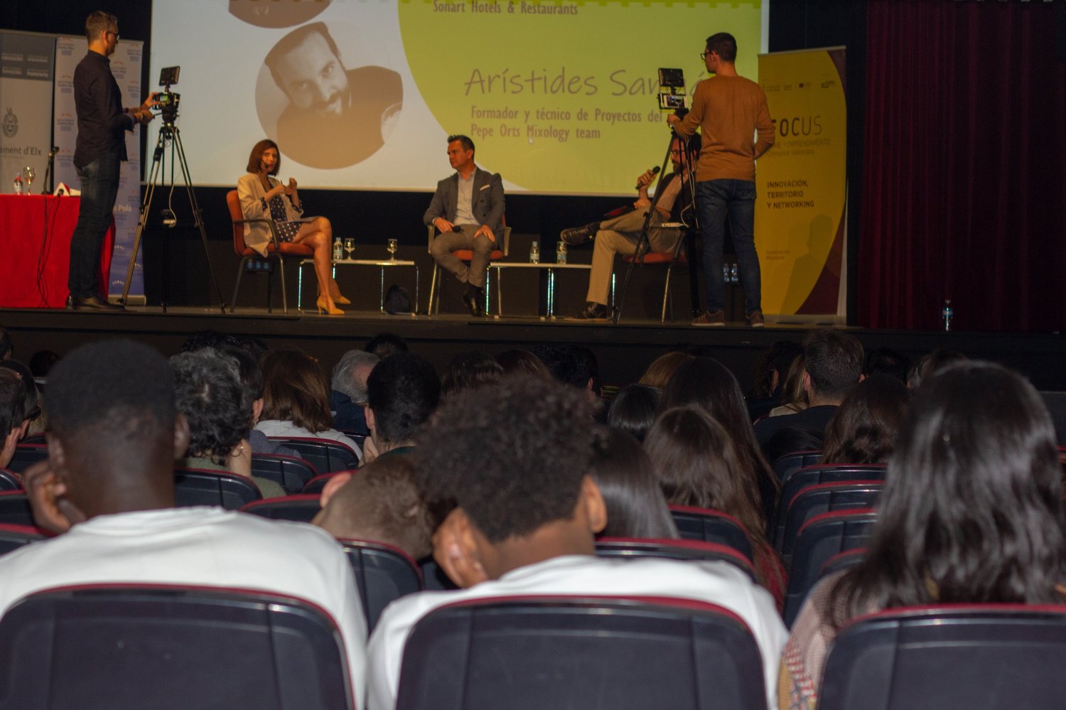 Mesa Redonda: c�mo mejorar la experiencia de Cliente en el sector tur�stico. Focus Pyme Baix Vinalop� 19[;;;][;;;]