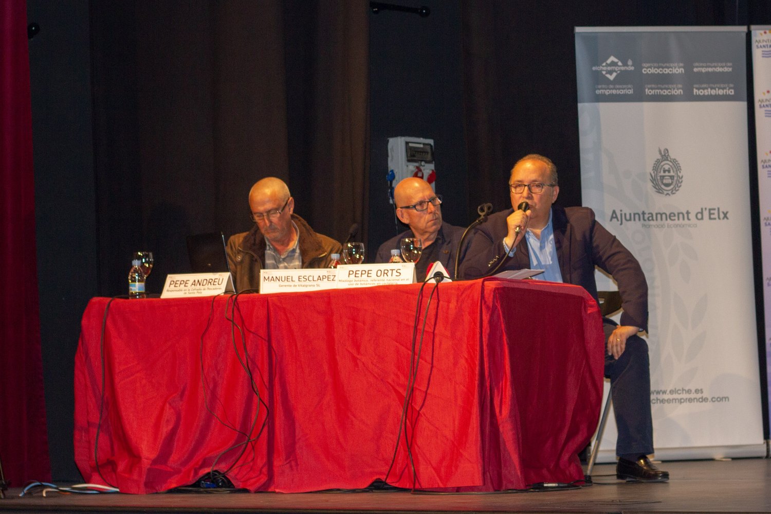 Mesa redonda: c�mo generar valor con la innovaci�n en productos gastron�micos. Focus Pyme Baix Vinalop� 19[;;;][;;;]