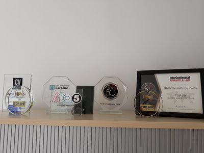 Marla Vanessa Bojorge Zúñiga-mis premios recibidos copyright