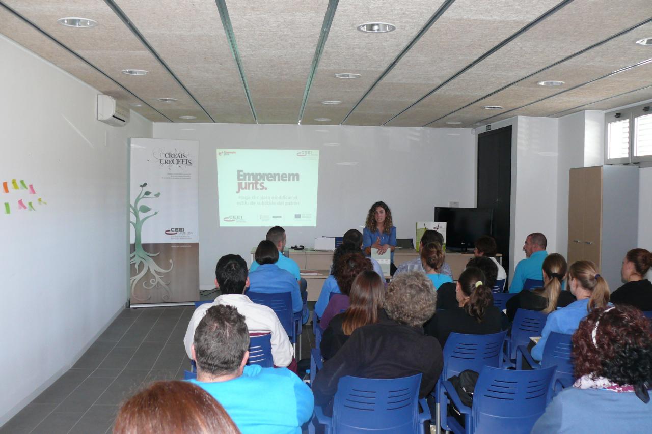 Emprende +: Tendencias y Oportunidades de negocio. Jornada en Vall d�Uix�