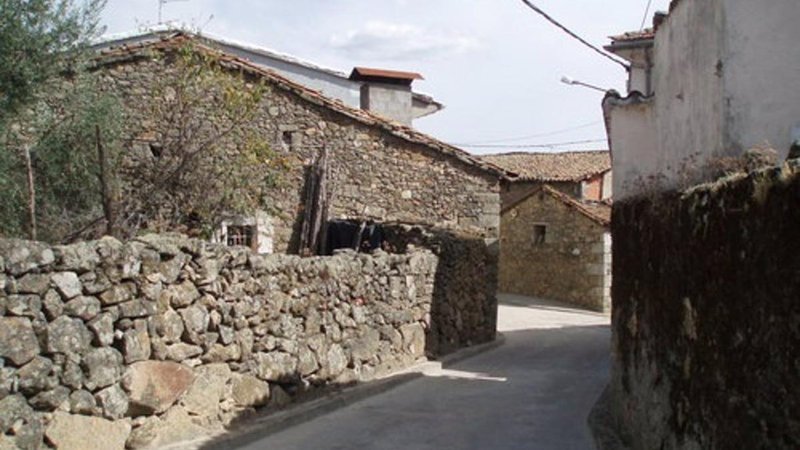 'Coliving': la propuesta pionera para frenar la despoblaci�n rural que se top� con la realidad del mercado inmobiliario