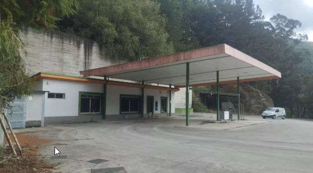 Gasolineras y supermercados p�blicos: ayuntamientos de la Galicia despoblada gestionan negocios para evitar perderlos